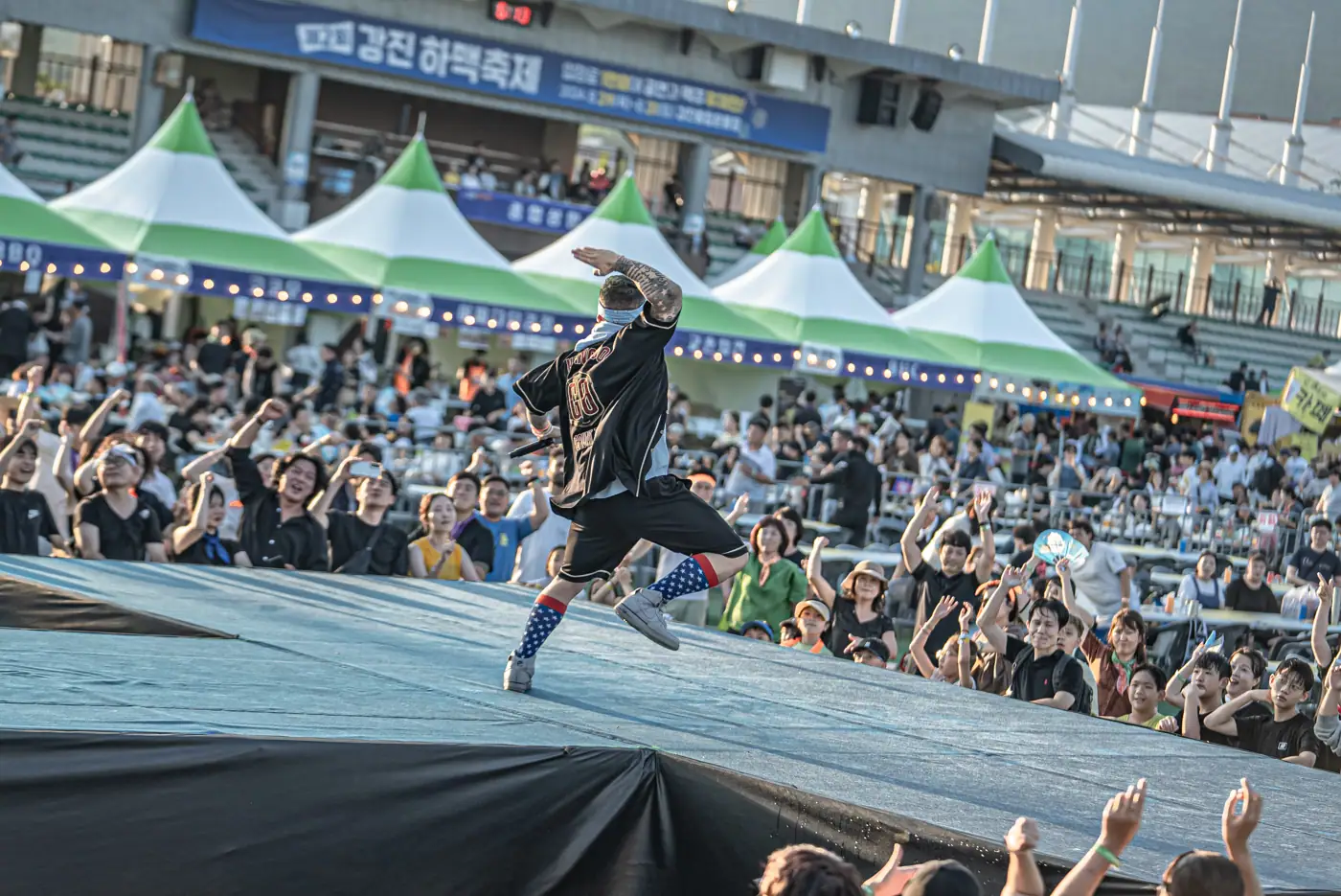 DETA 공연 현장 사진 8